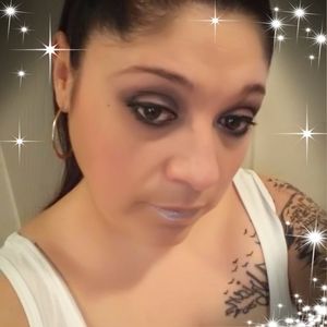 Meet your Posher, Sonya